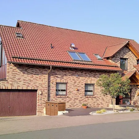 Ferienwohnung Familie Slepitzka Niedenstein Exterior foto