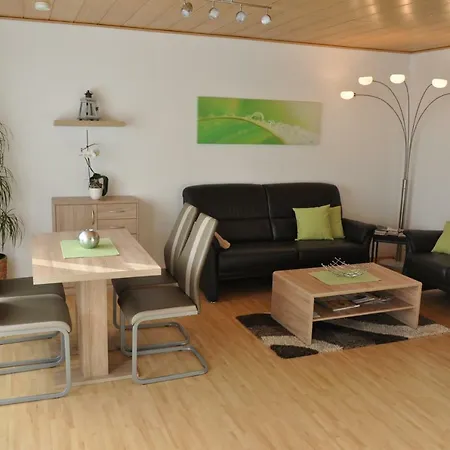 Ferienwohnung Familie Slepitzka Niedenstein Exterior foto